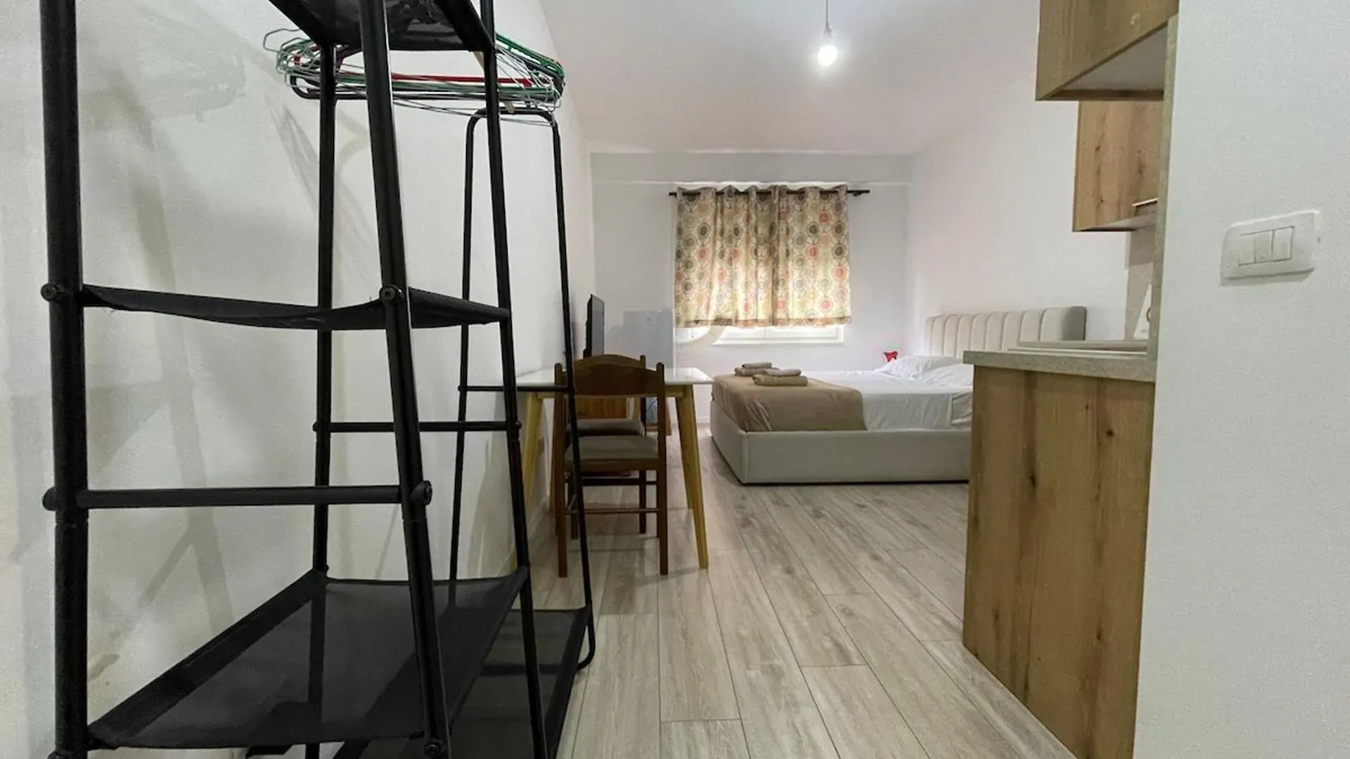 Appartamento Bonbon 2 - Quiet Central Studio Tirana Albania